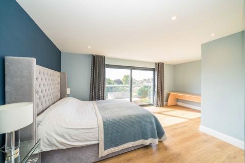 41 Millwood Road, Hounslow, TW3 2HQ