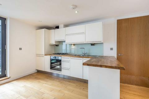 1 bedroom flat for sale, Bouton Place, London N1