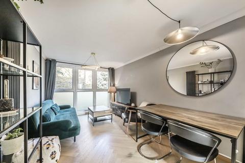 1 bedroom flat for sale, St. Peter's Way, London N1