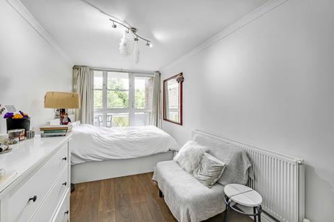 2 bedroom maisonette for sale, Rona Walk, London N1