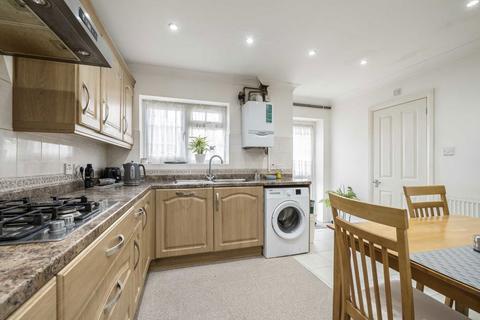 3 bedroom terraced house for sale, Hall Road, Isleworth TW7