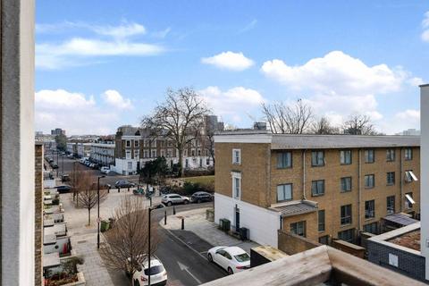 1 bedroom flat for sale, Packington Street, London N1