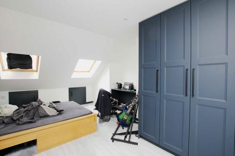 Studio to rent, Cromwell Road, Hounslow TW3