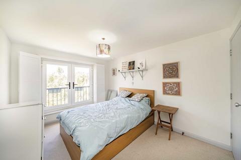 1 bedroom flat for sale, Tottenham Road, London N1