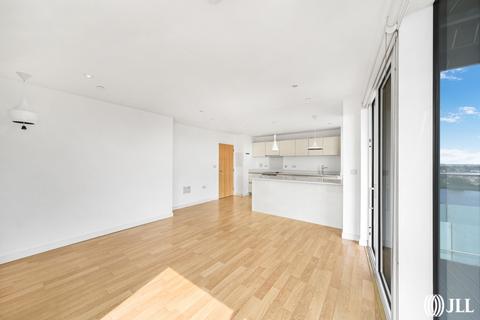 2 bedroom apartment to rent, Woodberry Grove London N4