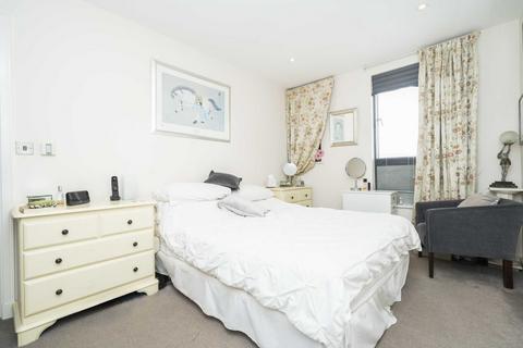 2 bedroom flat for sale, Copenhagen Street, London N1