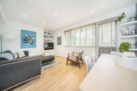 3 bedroom flat for sale, Baxter Road, London N1