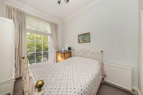 2 bedroom flat for sale, Granville Square, London WC1X