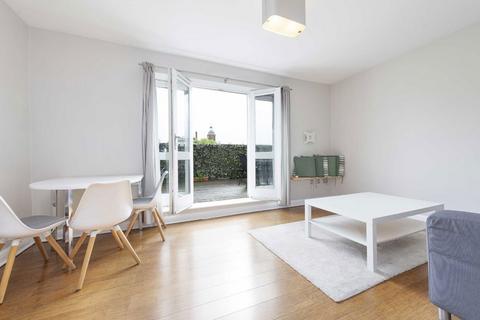 1 bedroom flat for sale, Copenhagen Street, London N1