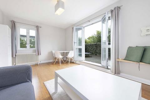 1 bedroom flat for sale, Copenhagen Street, London N1