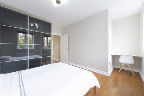 1 bedroom flat for sale, Copenhagen Street, London N1