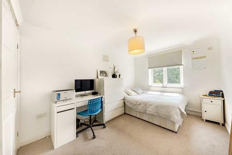 2 bedroom flat for sale, Caledonian Road, London N7