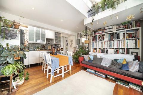 1 bedroom flat for sale, Balls Pond Road, London N1