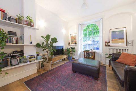 2 bedroom flat for sale, Tysoe Street, London EC1R