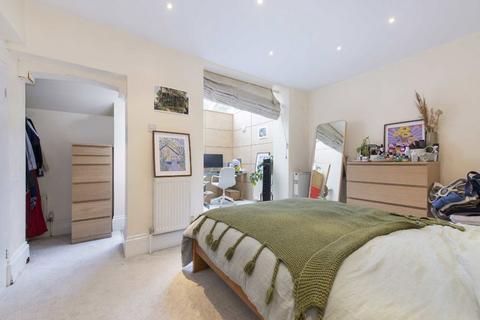 2 bedroom flat for sale, Tysoe Street, London EC1R