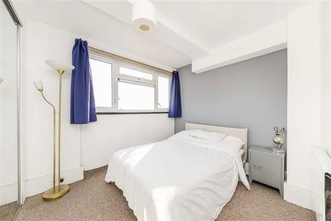 2 bedroom flat for sale, Loughborough Street, London SE11