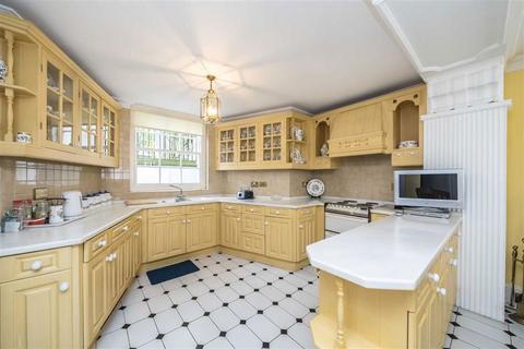 4 bedroom terraced house for sale, Kennington Road, London SE11