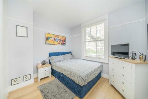 2 bedroom flat for sale, Handforth Road, London SW9