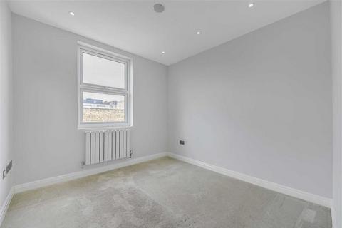 2 bedroom flat for sale, Walworth Road, London SE17