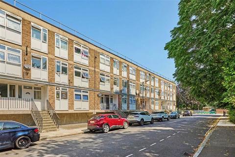 3 bedroom flat for sale, Lorrimore Square, London SE17