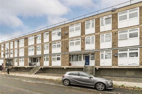 3 bedroom flat for sale, Lorrimore Square, London SE17