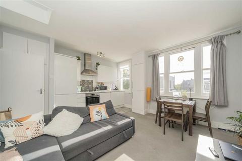 2 bedroom flat for sale, Offley Road, London SW9