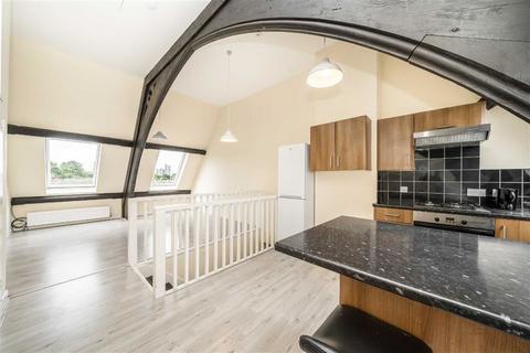 2 bedroom flat for sale, Knatchbull Road, London SE5