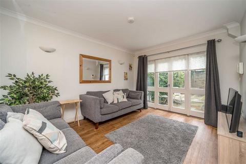 2 bedroom flat for sale, Park View Mews, London SW9