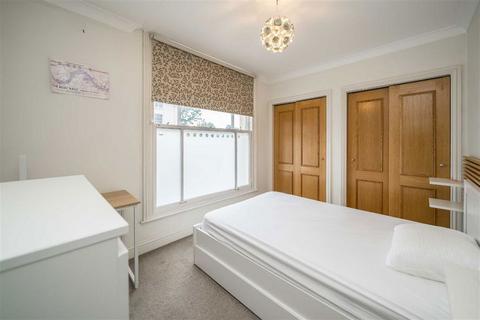 2 bedroom flat for sale, Park View Mews, London SW9