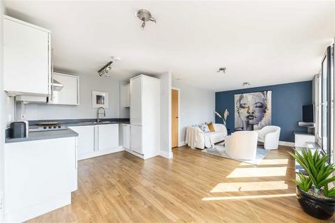 2 bedroom flat for sale, George Mathers Road, London SE11