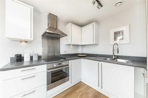 2 bedroom flat for sale, George Mathers Road, London SE11