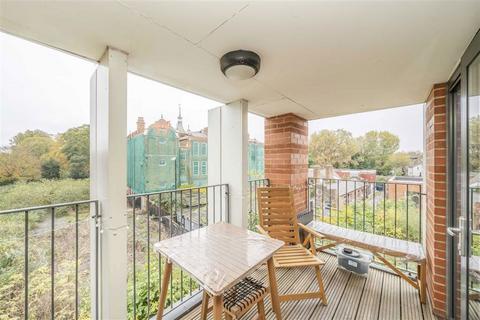 1 bedroom flat for sale, Akerman Road, London SW9