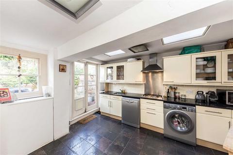 3 bedroom house for sale, Trigon Road, London SW8