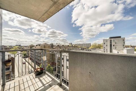 1 bedroom flat for sale, Townsend Street, London SE17