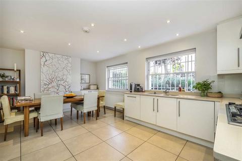 4 bedroom house for sale, Lansdowne Gardens, London SW8