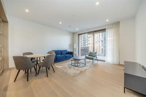 2 bedroom flat for sale, Viaduct Gardens, London SW11