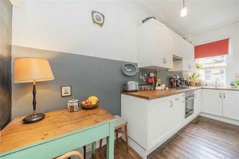 2 bedroom flat for sale, Crewdson Road, London SW9