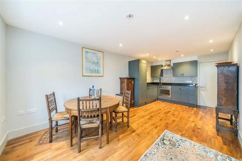 2 bedroom flat for sale, Claylands Place, London SW8