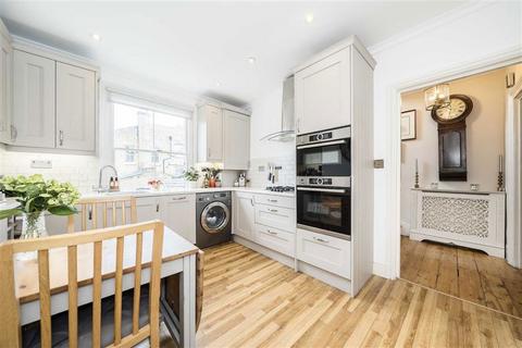 2 bedroom flat for sale, Oakden Street, London SE11