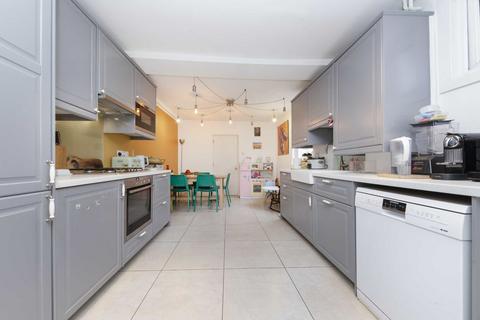 4 bedroom house for sale, Minet Gardens, London NW10