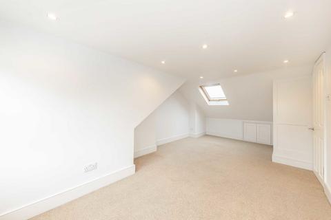 3 bedroom flat for sale, St. Johns Avenue, London NW10