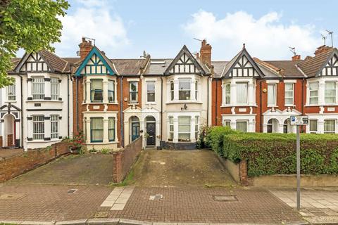 3 bedroom flat for sale, St. Johns Avenue, London NW10