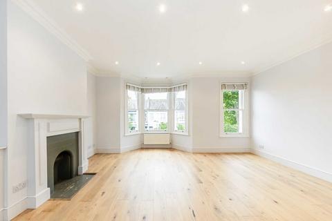 3 bedroom flat for sale, St. Johns Avenue, London NW10