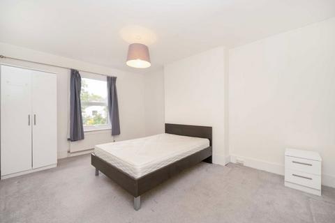 3 bedroom terraced house for sale, Burns Road, London NW10