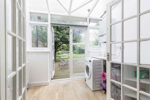 1 bedroom flat for sale, Brondesbury Villas, London NW6