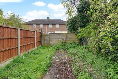 25 Ambleside Road, London, NW10 3UH
