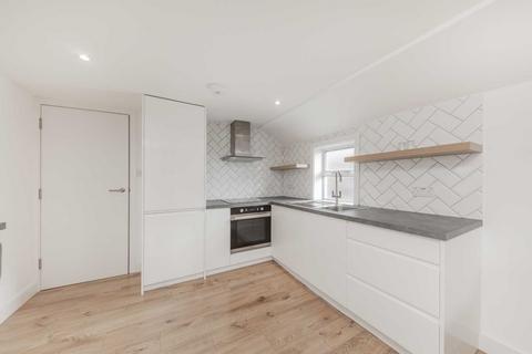 2 bedroom flat for sale, Harlesden Gardens, London NW10