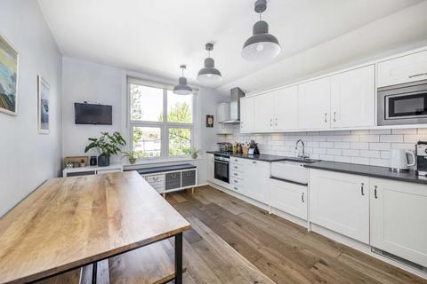 3 bedroom flat for sale, Holland Road, London NW10