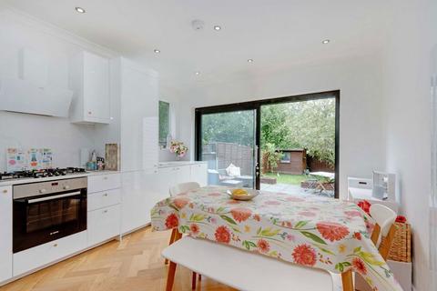 2 bedroom flat for sale, Holland Road, London NW10