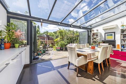 4 bedroom house for sale, St. Hildas Close, London NW6